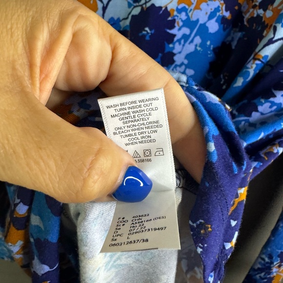 LOGO by Lori Goldstein multicolor Printed Rayon Mock Neck tunic Top size large - Picture 5 of 6